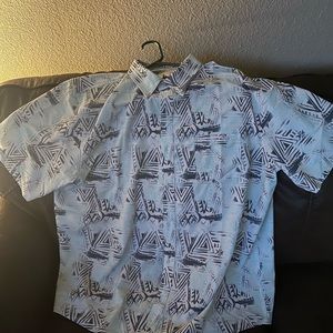 HUK XL shirt